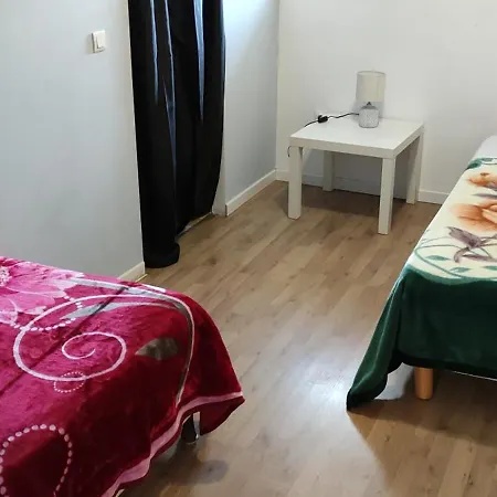 La maison est dans le pré Hébergement de vacances *