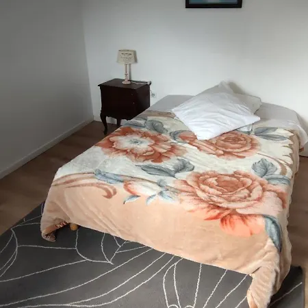 La maison est dans le pré Hébergement de vacances *